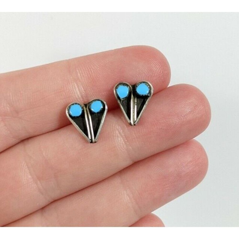 Turquoisesouthwestern Heart Shaped Sterling Silver Stud Earrings